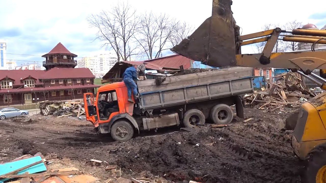 Ломаем дом , вывозим мусор на камазе (Работа в городе)- сколько стоит такая работа -???? смотреть онлайн