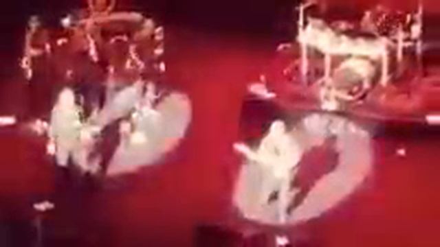 Vivid memories as a kid of dancing around my grand смотреть онлайн