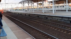 Движение электричек по станции Ленинский проспект, первая кософарая электричка