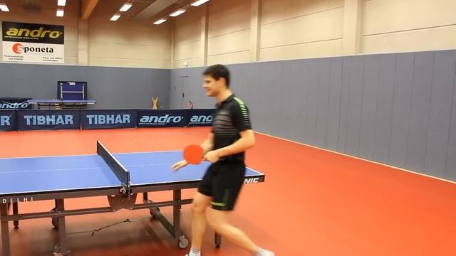 Ovtcharov Hits Table Tennis Ball 122km/h смотреть онлайн