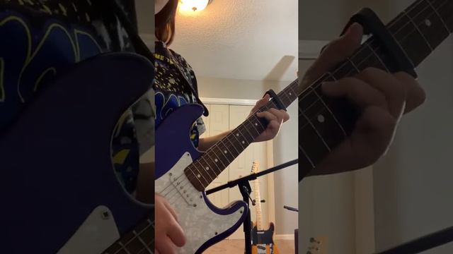 "lets fall in love for the night" By:Finneas O'Connell guitar cover смотреть онлайн