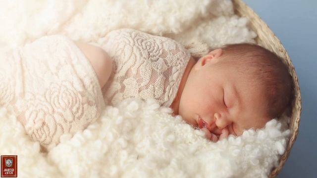 ? Молитвы о детях. В желании иметь дитя мужского пола прп. Александру Свирскому смотреть онлайн