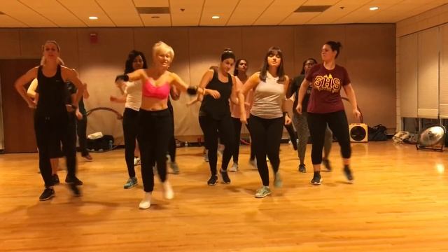 “DANCE MONKEY” by Tones and I - Dance Fitness Workout Valeoclub смотреть онлайн