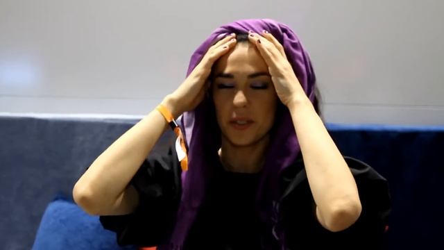 Как завязать тюрбан. Мастер-класс от Снежины Куловой / #девочкитакиедевочки смотреть онлайн