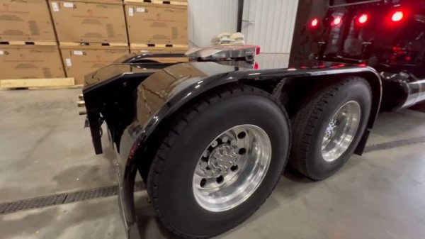 2023 Peterbilt 389 for Sale