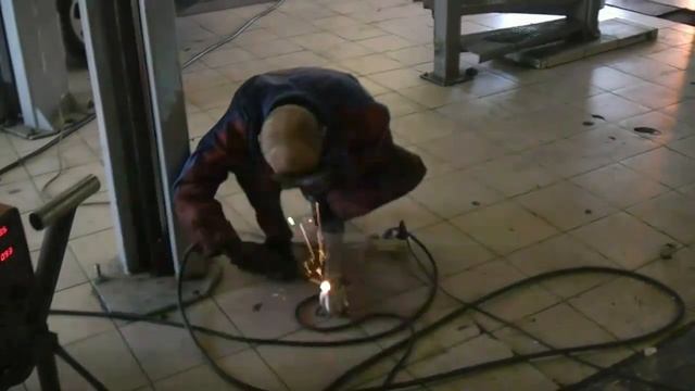 Mitsubishi Carisma замена гофры и удаление катализатора. удаление катализатора смотреть онлайн