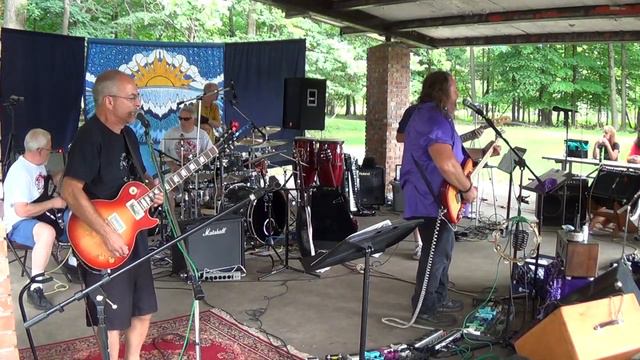 CCR - Who'll Stop The Rain - Neighborhood Band 2013 смотреть онлайн