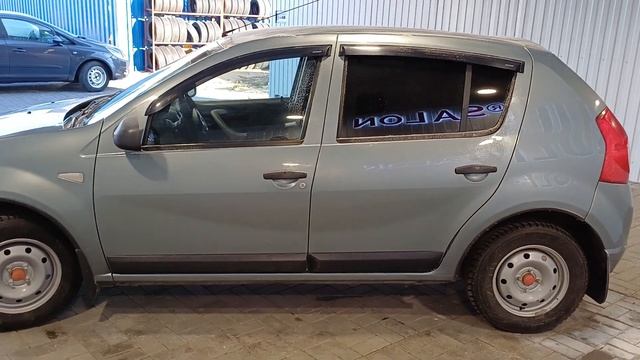 Презентация автомобиля Renault Sandero 2010 смотреть онлайн