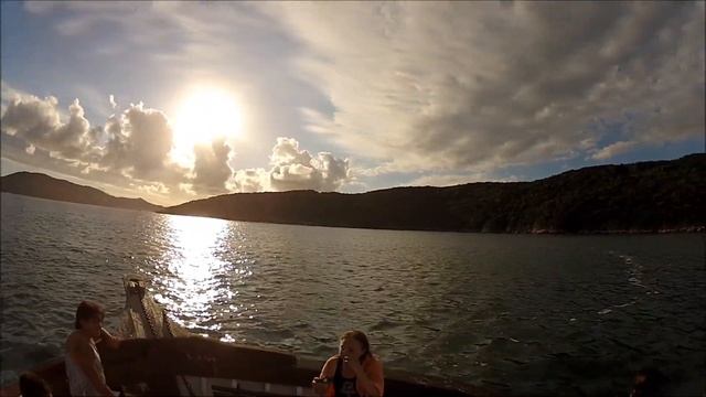 Ilha dos Porcos Arraial do Cabo Rio de Janeiro. Aprenda a mergulhar Tubarao Rio смотреть онлайн