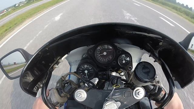 HONDA VFR 400 RR смотреть онлайн