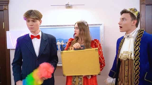 Royal Family in Real Life! Real vs Fake Prince | Rich vs Poor in Royal Fanily смотреть онлайн