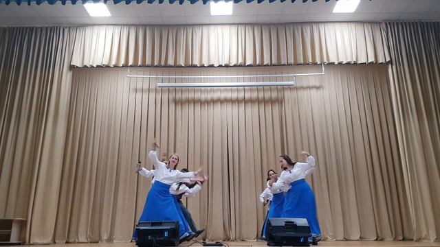 Вокальный ансамбль "Яблонька" - Варенька смотреть онлайн