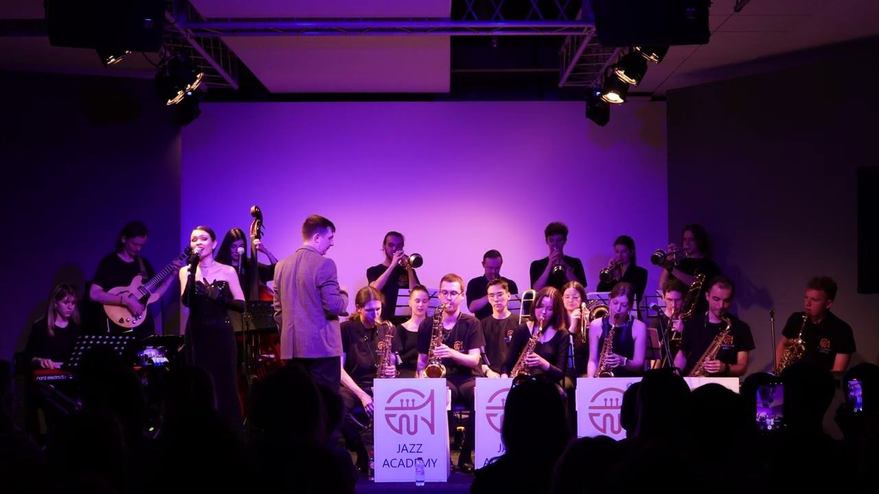 Ю. Милютин, Е. Долматовский - «Всё стало вокруг». Биг-бэнд Академии джаза п/у Д. Мельникова смотреть онлайн