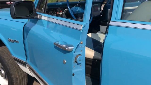 1972 Chevrolet Suburban Walk Around смотреть онлайн