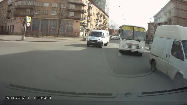 Бетономешалка на красный смотреть онлайн