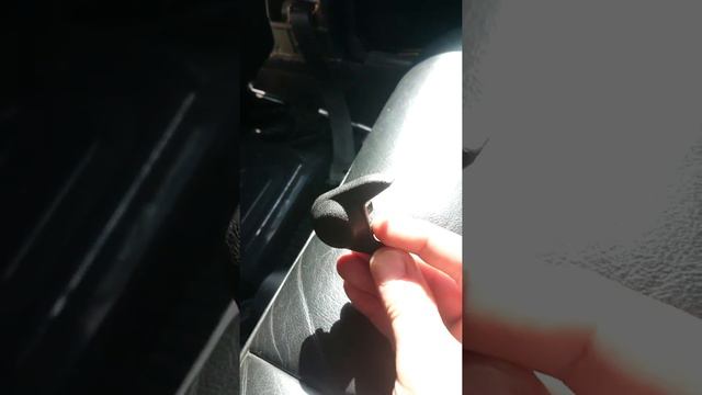 Mercedes 190e w201 B pillar trim removal смотреть онлайн