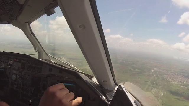 Approach & Landing into Havana Jose Marti International Airport смотреть онлайн