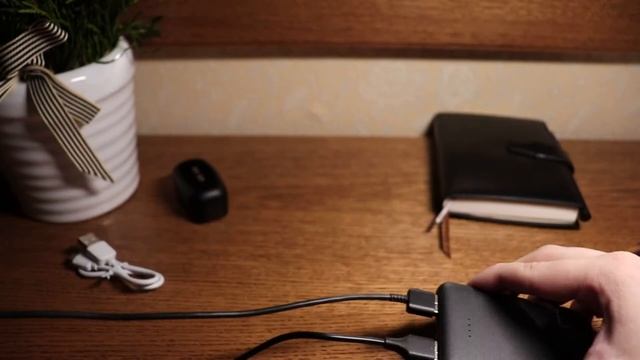 Компактный powerbank MIRU (LP3005) смотреть онлайн