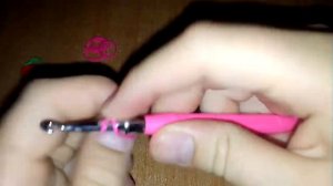 Как сплести из резинок вишню