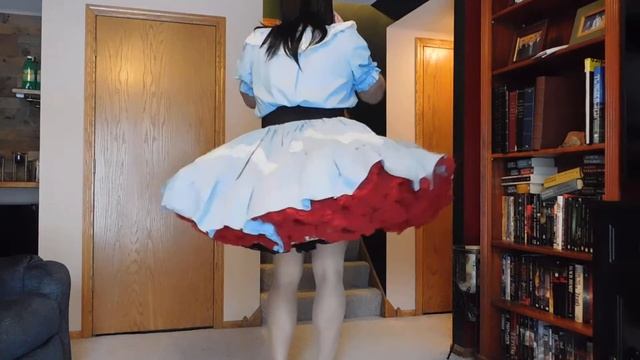 Blue Square Dance смотреть онлайн