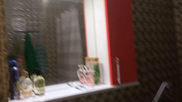 Часть 2. Убираю в кухне и ванной комнате. Перестановка мебели в квартире. смотреть онлайн