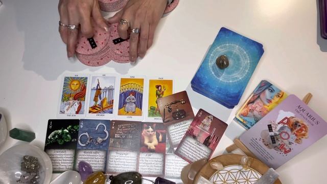 ♒️ Aquarius ~ End of the Year Oracle/Tarot Reading смотреть онлайн