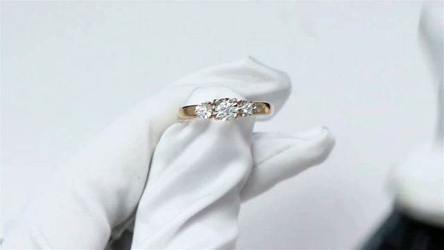 Золотое кольцо SOKOLOV с бриллиантом 1011626