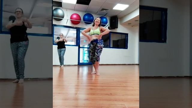 Oriental dance workout// Восточный танец. Хореография// ריקוד מזרחי. כוריאוגרפיה смотреть онлайн