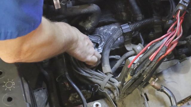 Starter replacement on a Mk4 Volkswagen Jetta Golf Beetle 1999-2004 смотреть онлайн