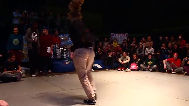 БабаРагга судейский выход хаус КДС 2012 смотреть онлайн