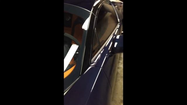 Maintenance detail to a London Bugatti Veyron Vitesse смотреть онлайн