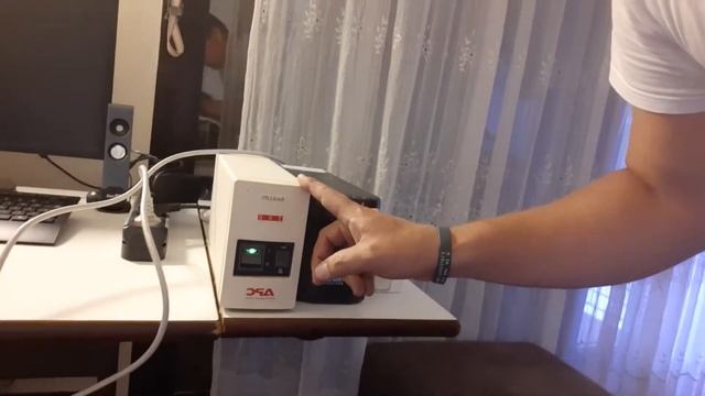 UPS APC 300W 12Ah 220V Punjenje смотреть онлайн