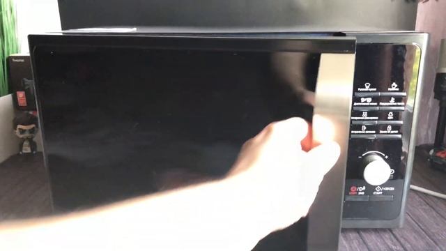 Микроволновая печь Samsung MS23F301 / MS23F302 смотреть онлайн