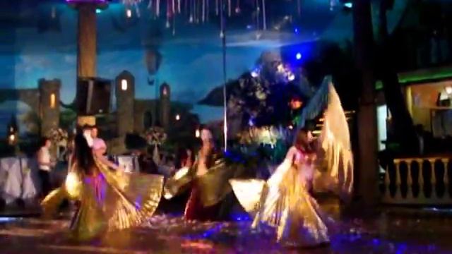 Восточный танец от шоу-балета Рахат Лукум Анапа ресторан Гулливер смотреть онлайн