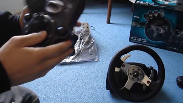 Logitech G25 Unboxing (HD)