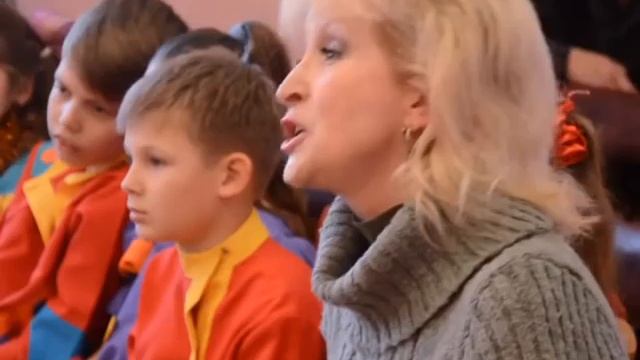 Феодосийские школы эстетического воспитания провели праздничные концерты смотреть онлайн
