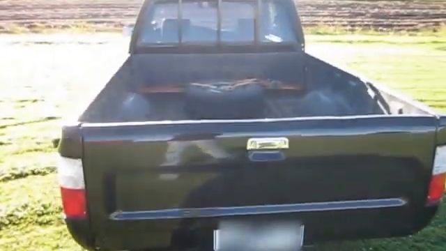 Toyota Hilux -89 2.4TD 169hp. (chrome and black) смотреть онлайн