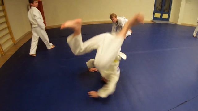 Акробатика в дзюдо / Acrobatics in judo смотреть онлайн