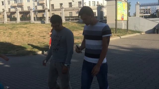 Съешь шоколадку за 100 шагов? :) смотреть онлайн