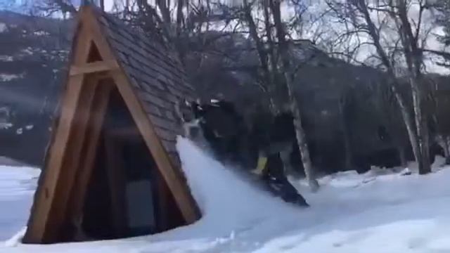 Неудачное падение на снегоходе смотреть онлайн