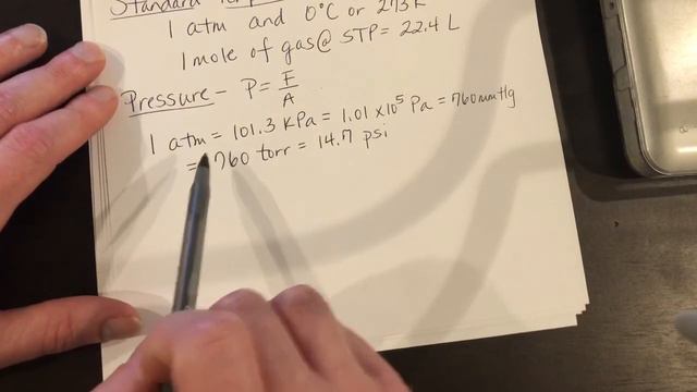 Gas Laws Temperature and Pressure смотреть онлайн