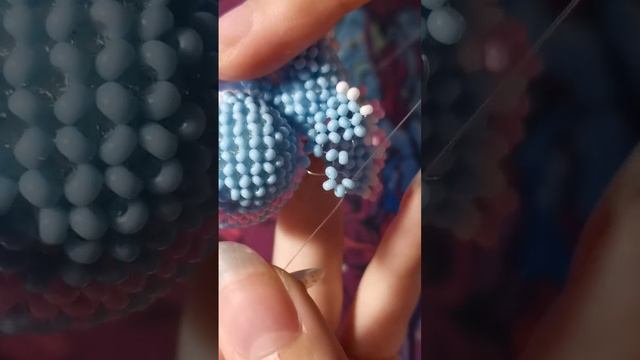 Новая фигурка ☺️#бисер #амигуруми #бисероплетение смотреть онлайн