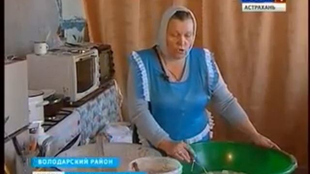 В Чуркинском монастыре Володарского района мироточат иконы Спасителя и Божией Матери смотреть онлайн