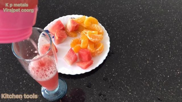 Mini Juicer смотреть онлайн