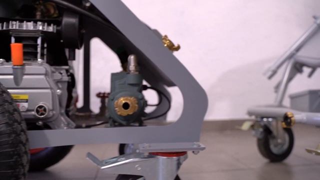 Сравнение штукатурных станций SERTA MASTER XL и KALETA 4 220/380