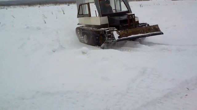 Гусеничный дырчик 2 смотреть онлайн