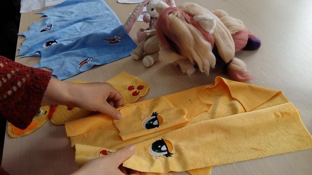 Крупные глаза у игрушек. смотреть онлайн