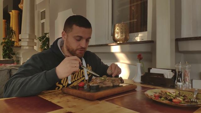 Огляд ресторану "RICH", м. Вінниця. VLOG #1 смотреть онлайн