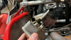 ЧИСТИМ КЛАПАНА НА СНЕГОХОДЕ POLARIS PRO R 800