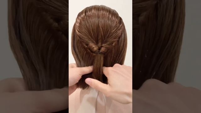 【ボブアレンジ】くるりんぱだけの簡単アレンジやり方 #asmr #shorts смотреть онлайн